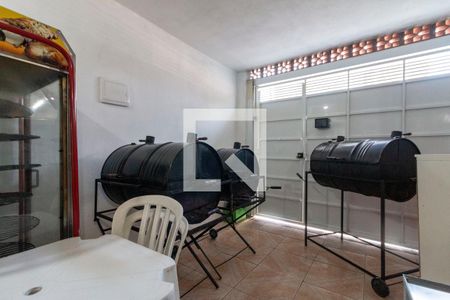 Casa à venda com 260m², 4 quartos e 5 vagas Casa à venda com 260m², 4 quartos e 5 vagasGaragem 2
