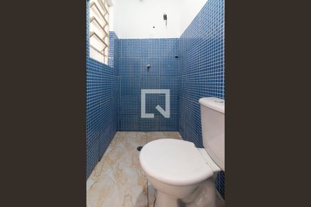 Casa à venda com 260m², 4 quartos e 5 vagas Casa à venda com 260m², 4 quartos e 5 vagasCasa 2