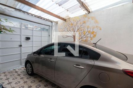 Casa à venda com 260m², 4 quartos e 5 vagas Casa à venda com 260m², 4 quartos e 5 vagasGaragem