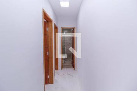 Corredor de apartamento para alugar com 2 quartos, 50m² em Vila Ivg, São Paulo