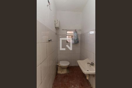 Banheiro de casa para alugar com 1 quarto, 45m² em Vila Guilherme, São Paulo