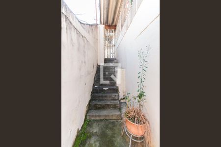 Casa para alugar com 45m², 1 quarto e sem vagaEscada