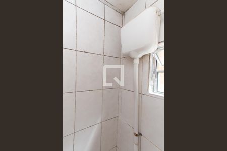 Banheiro de apartamento para alugar com 1 quarto, 20m² em Vila Guilherme, São Paulo