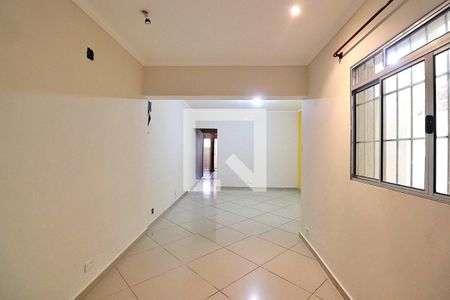 Sala de casa para alugar com 3 quartos, 120m² em Jardim Santo Antônio, Santo André