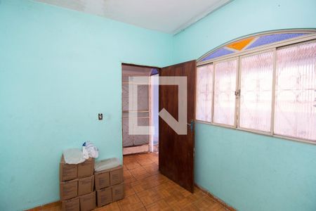 Quarto  de casa à venda com 4 quartos, 300m² em Castanheira I Vale do Jatobá (barreiro), Belo Horizonte