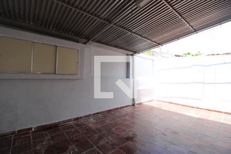 Casa à venda com 135m², 3 quartos e 1 vagaÁrea de Serviço e Quintal