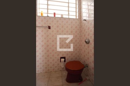 Casa à venda com 135m², 3 quartos e 1 vagaBanheiro