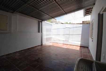 Casa à venda com 135m², 3 quartos e 1 vagaÁrea de Serviço e Quintal