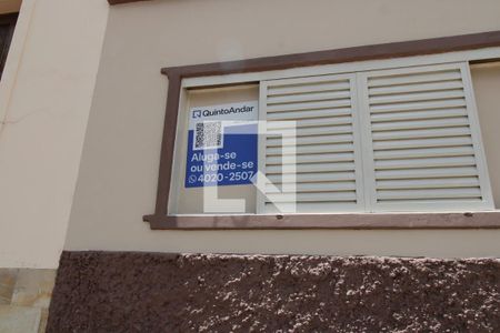 Casa à venda com 135m², 3 quartos e 1 vagaPlaquinha