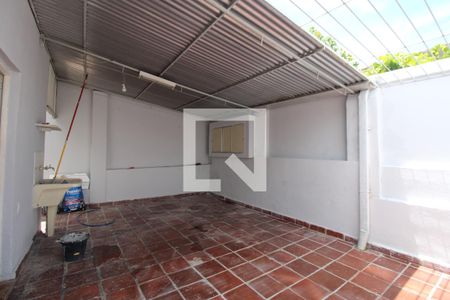 Casa à venda com 135m², 3 quartos e 1 vagaÁrea de Serviço e Quintal