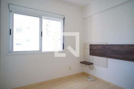 Suíte de apartamento para alugar com 3 quartos, 70m² em Vila Ipiranga, Porto Alegre