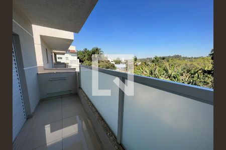 Casa de condomínio à venda com 269m², 4 quartos e 3 vagas