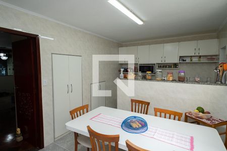 Casa à venda com 223m², 3 quartos e 2 vagasCozinha