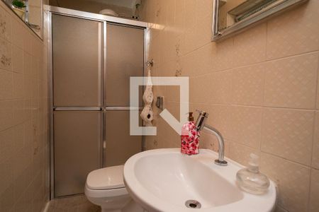 Casa à venda com 223m², 3 quartos e 2 vagasBanheiro social