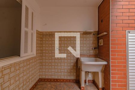 Casa à venda com 208m², 3 quartos e 4 vagasArea de serviço