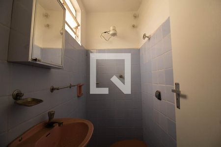 Casa à venda com 208m², 3 quartos e 4 vagasBanheiro