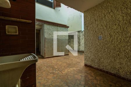 Casa à venda com 208m², 3 quartos e 4 vagasArea de serviço