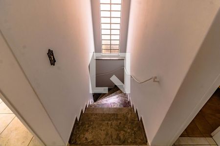 Escada de casa à venda com 3 quartos, 208m² em Planalto Paulista, São Paulo