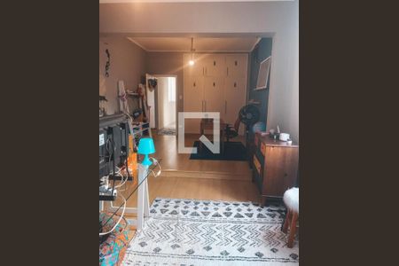 Casa à venda com 4 quartos, 250m² em Indianópolis, São Paulo