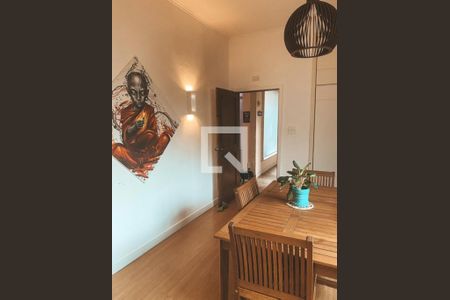 Casa à venda com 4 quartos, 250m² em Indianópolis, São Paulo