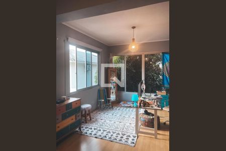 Casa à venda com 4 quartos, 250m² em Indianópolis, São Paulo