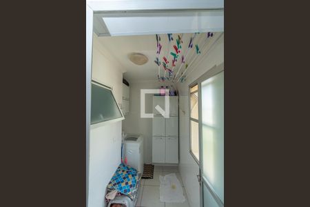 Apartamento para alugar com 210m², 3 quartos e 1 vagaÁrea de Serviço