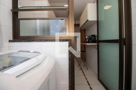 Apartamento à venda com 74m², 2 quartos e 2 vagas Apartamento à venda com 74m², 2 quartos e 2 vagasÁrea de Serviço