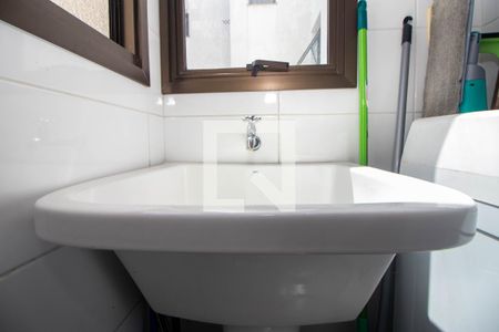 Apartamento à venda com 74m², 2 quartos e 2 vagas Apartamento à venda com 74m², 2 quartos e 2 vagasÁrea de Serviço