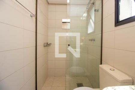 Apartamento à venda com 74m², 2 quartos e 2 vagas Apartamento à venda com 74m², 2 quartos e 2 vagasBanheiro da Suíte