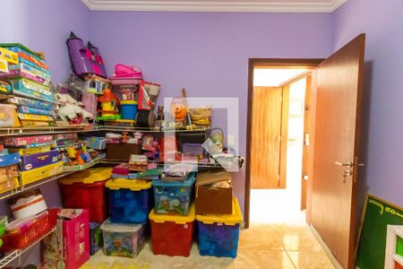 Casa de condomínio à venda com 1200m², 4 quartos e 5 vagasQuarto de Serviço 2