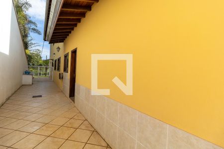 Casa de condomínio à venda com 1200m², 4 quartos e 5 vagasQuintal