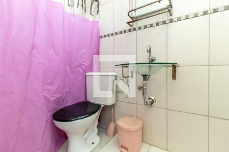 Banheiro de kitnet/studio para alugar com 1 quarto, 31m² em Santa Cecília, São Paulo