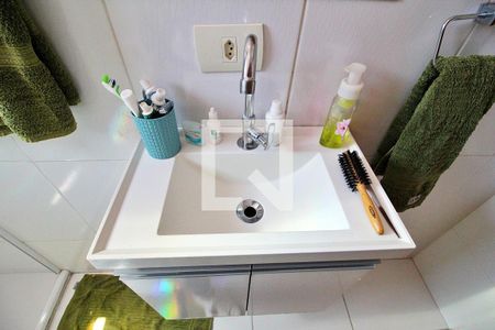 Casa à venda com 59m², 2 quartos e 2 vagasBanheiro da Suíte