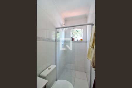 Casa à venda com 59m², 2 quartos e 2 vagasBanheiro da Suíte 2