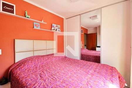 Suíte 1 de casa à venda com 2 quartos, 59m² em Vila Curuca, Santo André