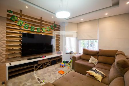 Casa para alugar com 250m², 3 quartos e 5 vagas Casa para alugar com 250m², 3 quartos e 5 vagasSala