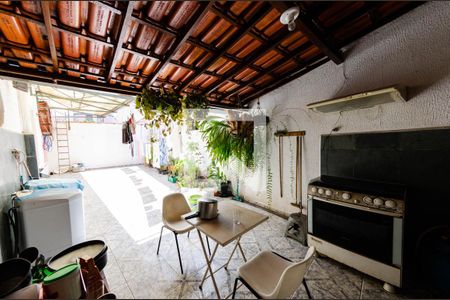 Apartamento para alugar com 220m², 4 quartos e sem vaga Apartamento para alugar com 220m², 4 quartos e sem vagaÁrea de churrasqueira