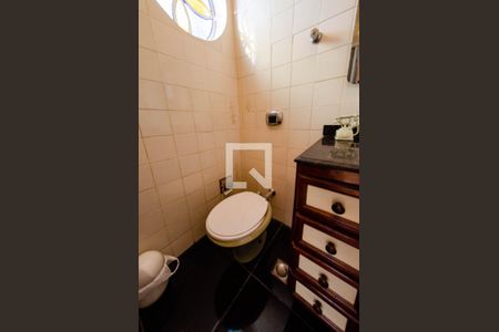 Apartamento para alugar com 220m², 4 quartos e sem vaga Apartamento para alugar com 220m², 4 quartos e sem vagaBanheiro suíte 2