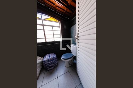 Apartamento para alugar com 220m², 4 quartos e sem vaga Apartamento para alugar com 220m², 4 quartos e sem vagaBanheiro