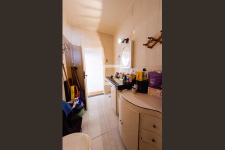 Apartamento para alugar com 220m², 4 quartos e sem vaga Apartamento para alugar com 220m², 4 quartos e sem vagaBanheiro