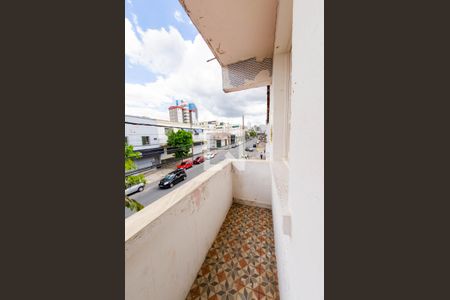 Apartamento para alugar com 220m², 4 quartos e sem vaga Apartamento para alugar com 220m², 4 quartos e sem vagaVaranda