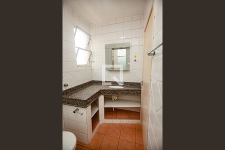 Apartamento para alugar com 65m², 2 quartos e 1 vaga Apartamento para alugar com 65m², 2 quartos e 1 vagaBanheiro