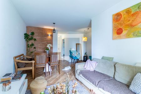 Sala de apartamento para alugar com 3 quartos, 75m² em Vila Sofia, São Paulo