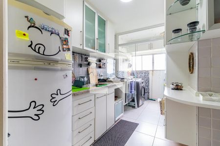 Cozinha de apartamento para alugar com 3 quartos, 75m² em Vila Sofia, São Paulo