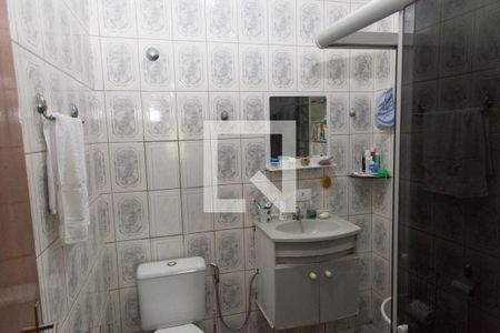 Banheiro da Suíte de casa à venda com 5 quartos, 400m² em Centro, Diadema