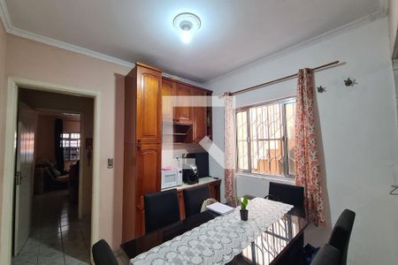 Casa para alugar com 170m², 3 quartos e 2 vagas Casa para alugar com 170m², 3 quartos e 2 vagasSala de Jantar