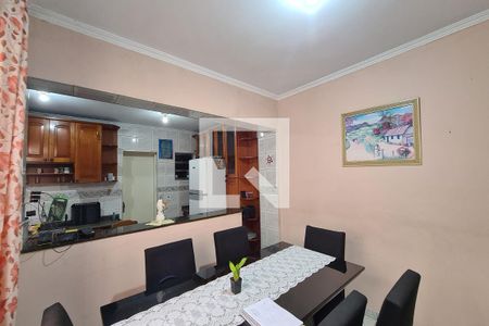 Casa para alugar com 170m², 3 quartos e 2 vagas Casa para alugar com 170m², 3 quartos e 2 vagasSala de Jantar