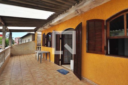 Casa à venda com 103m², 3 quartos e 2 vagasTerraço