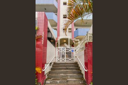 Apartamento para alugar com 70m², 3 quartos e 1 vaga Apartamento para alugar com 70m², 3 quartos e 1 vagaFachada