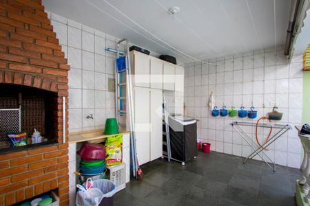 Casa à venda com 200m², 5 quartos e 1 vaga Casa à venda com 200m², 5 quartos e 1 vagaCasa 1 - Área de serviço